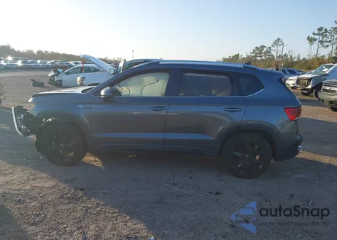 2022 Volkswagen Taos 1.5T Se из США, поврежденный, VIN 3VVPX7B22NM035453